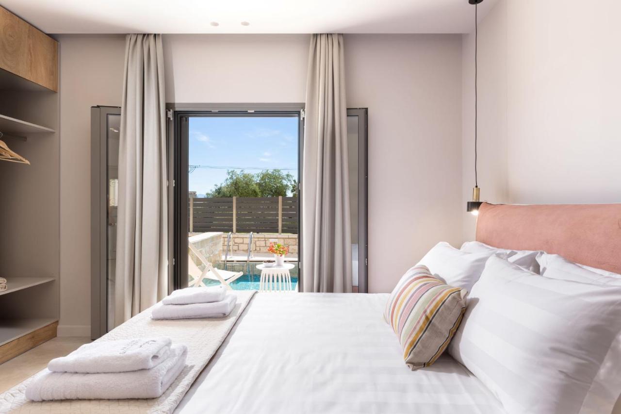 Onore Luxury Suites Kato Korakiana Extérieur photo