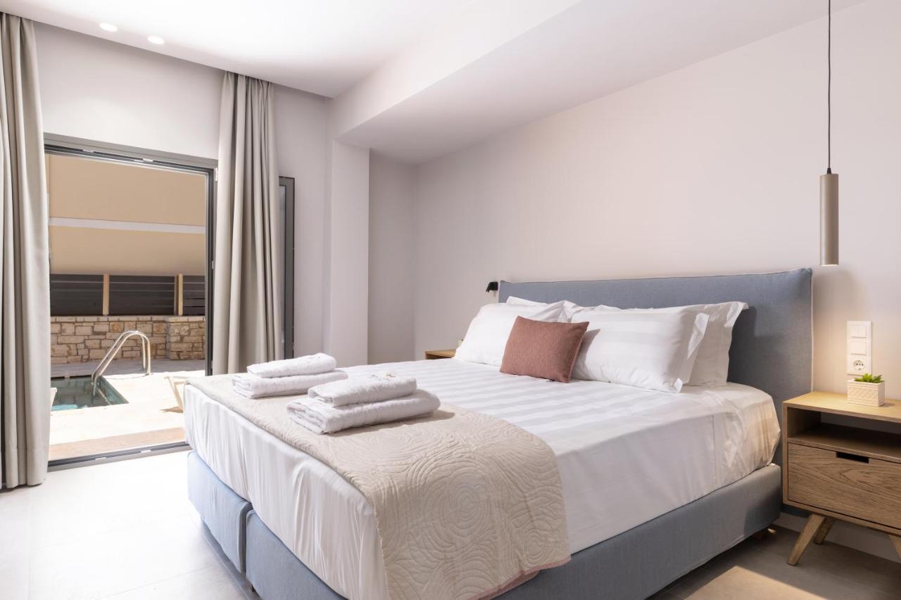 Onore Luxury Suites Kato Korakiana Extérieur photo
