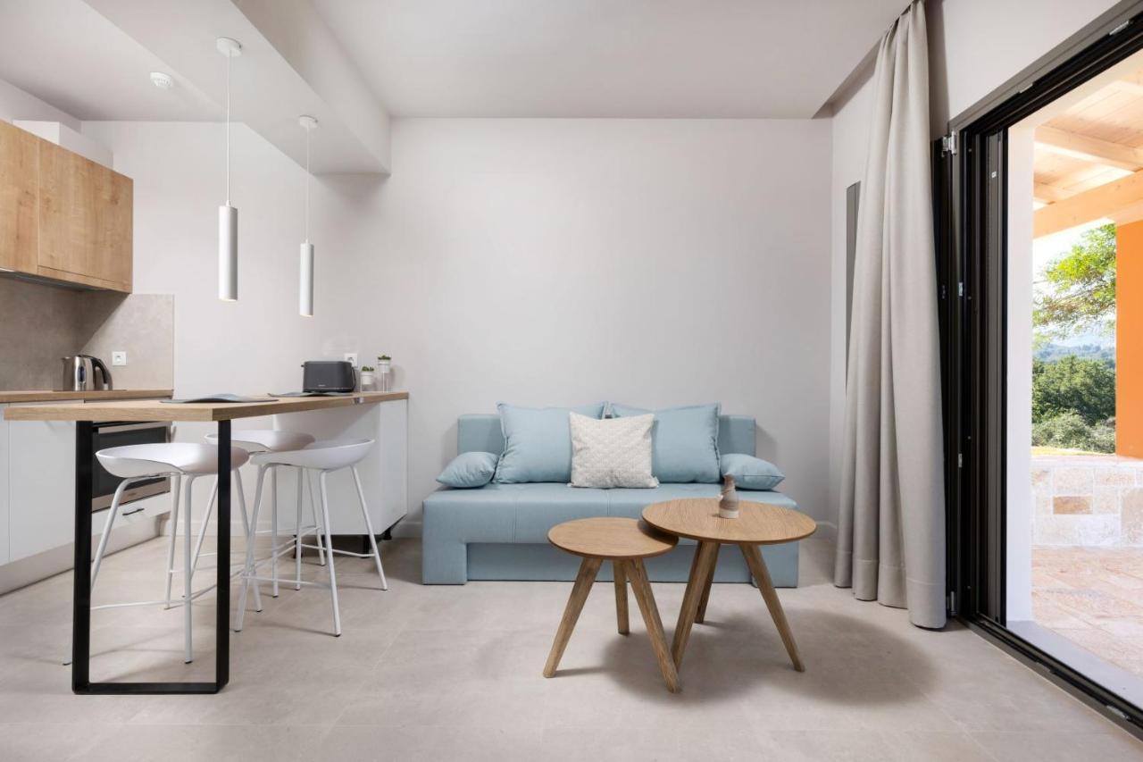 Onore Luxury Suites Kato Korakiana Extérieur photo