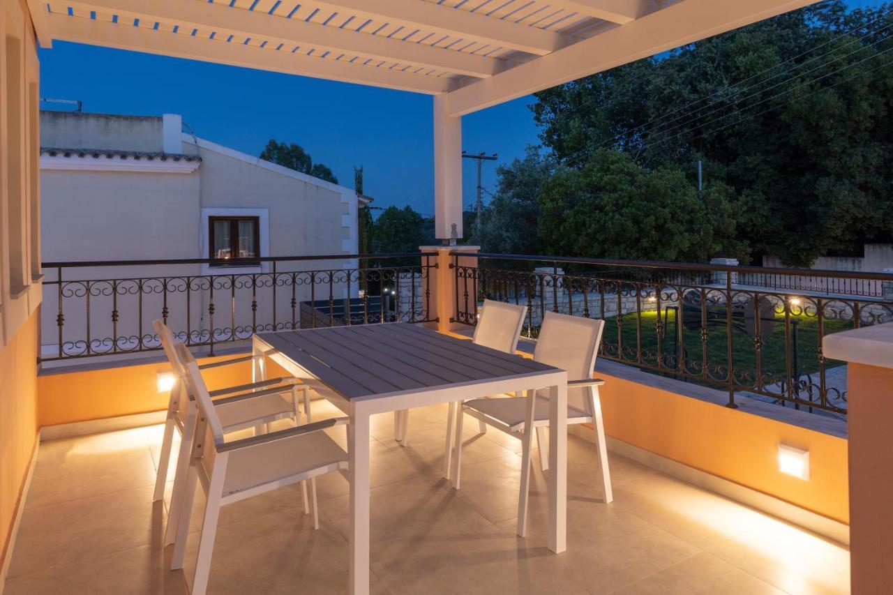 Onore Luxury Suites Kato Korakiana Extérieur photo
